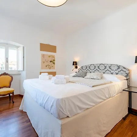 Charming Flat - Happy شقة *